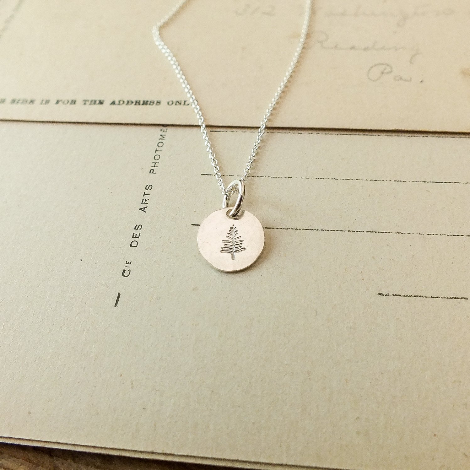 Tree Tiny Round Necklace
